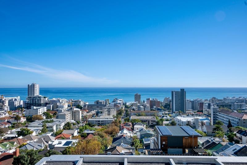 3 Bedroom Property for Sale in Sea Point Western Cape